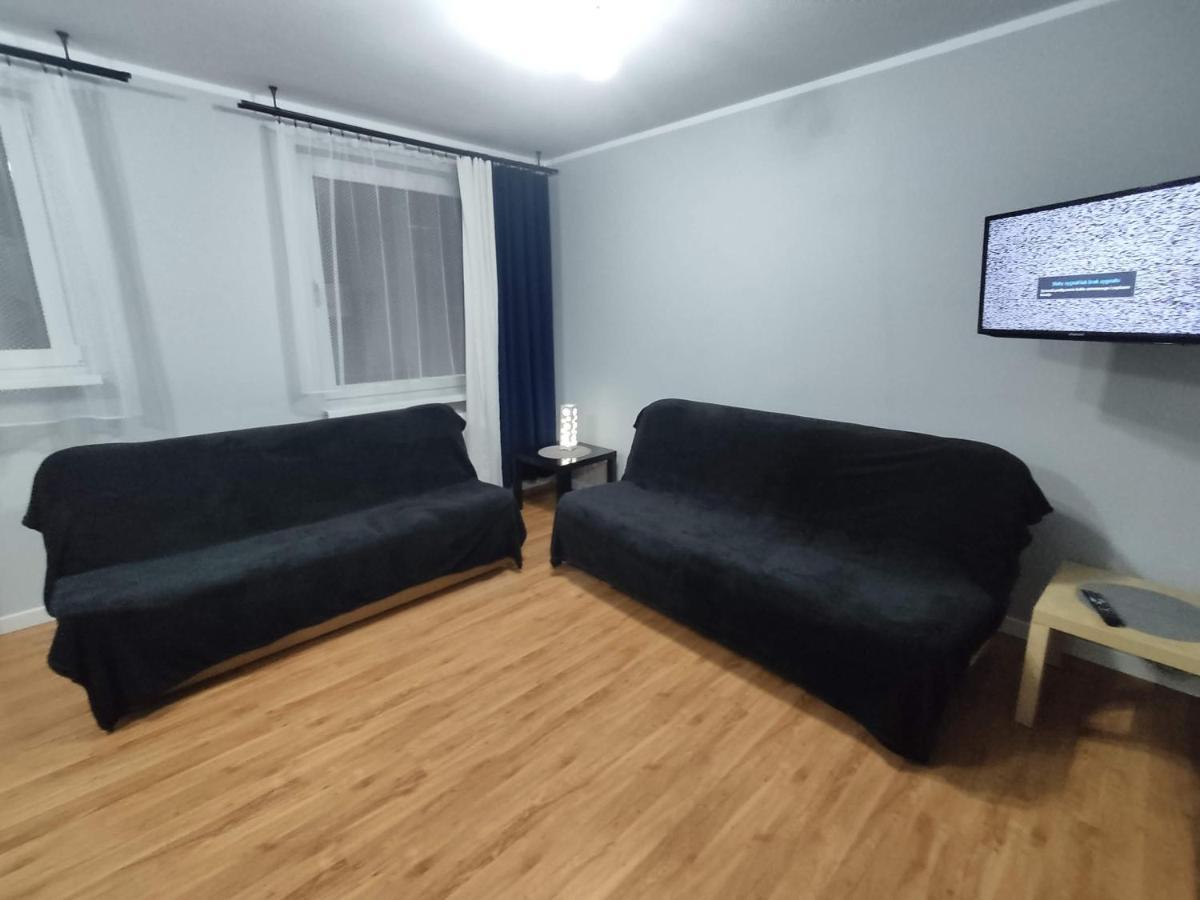 3030 Jana Spychalskiego 32 - Tanie Pokoje W Apartamencie - Samodzielne Zameldowanie - Self Check In Poznan Exterior foto