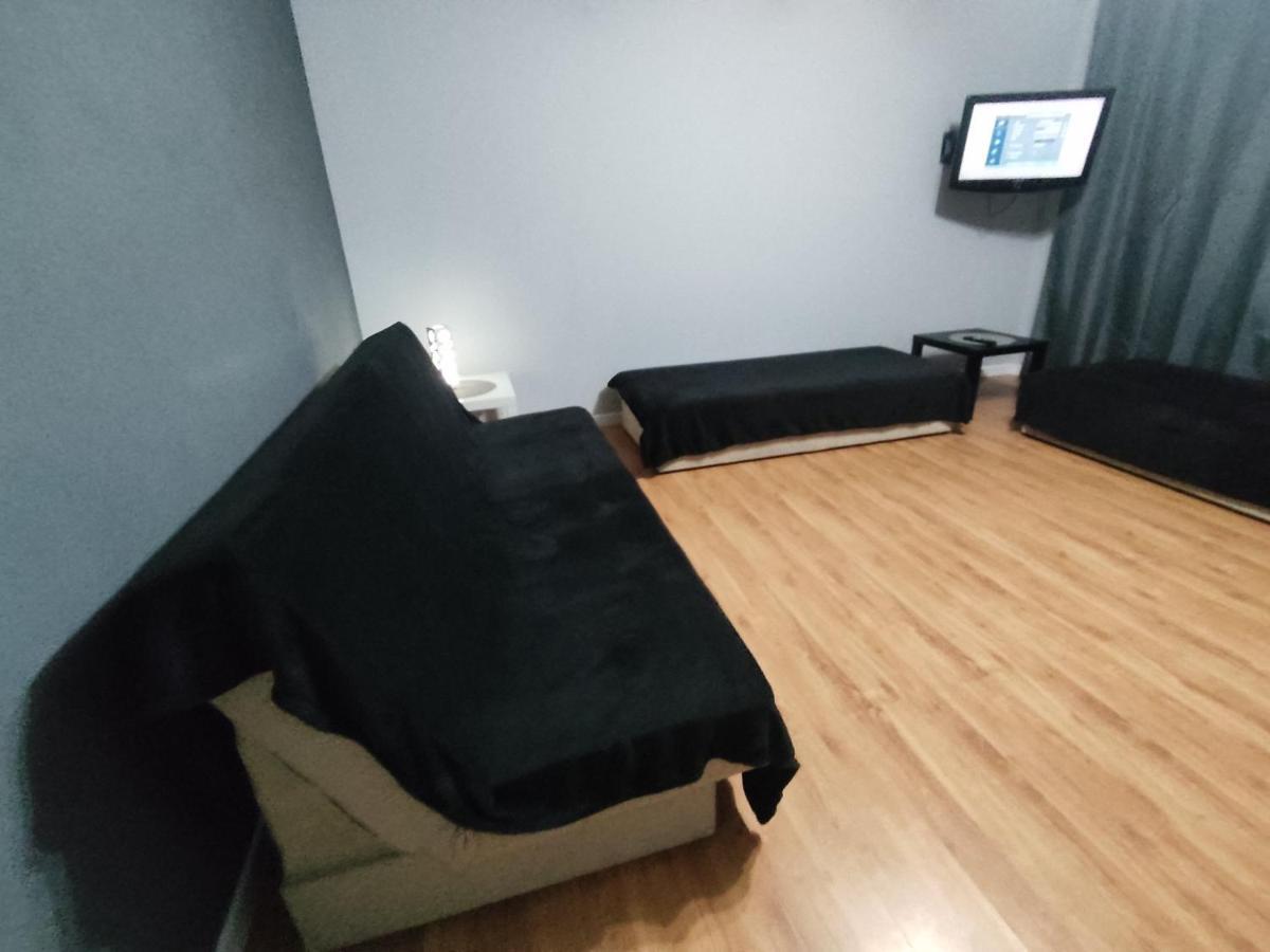 3030 Jana Spychalskiego 32 - Tanie Pokoje W Apartamencie - Samodzielne Zameldowanie - Self Check In Poznan Exterior foto